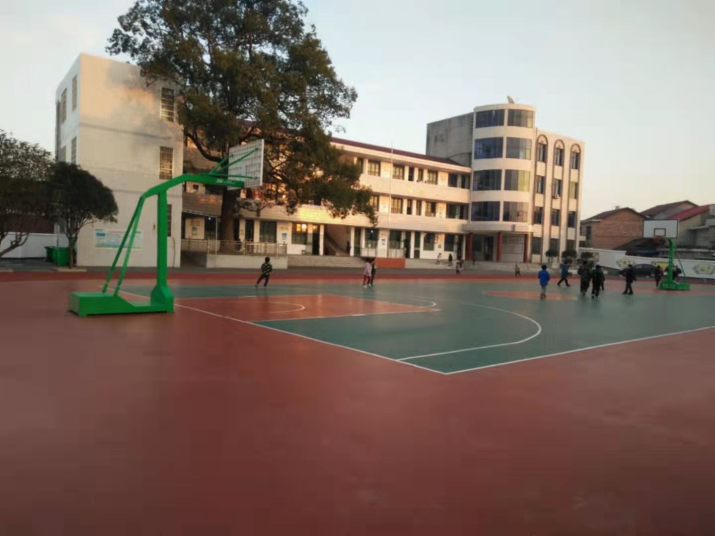 枨冲镇青草完全小学