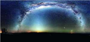 【精】图1-1 银河（此影像为多次曝光而成，拍摄于智利）