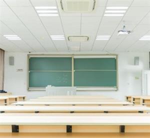 《综合性学习：孝亲敬老，从我做起》主题班会