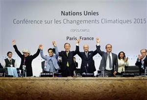 巴黎气候大会通过《巴黎协定》